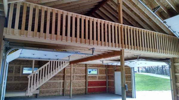30 x 40 x 12 + loft - Michigan Loft Barn Construction - Burly Oak Builders