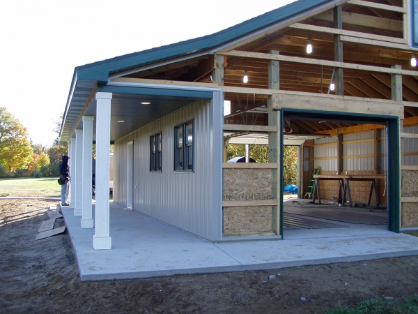 30 x 40 x 10 + 6 ft Porch - Custom Barn Construction 